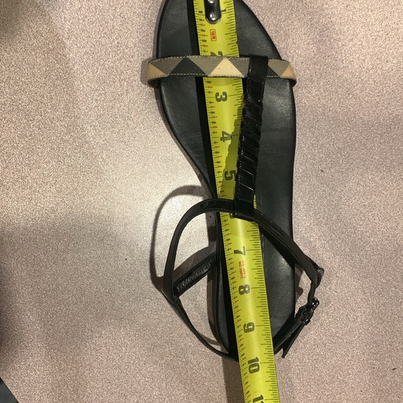 Burberry black sandals, used but in good condition comfortable - Picture 10 of 10